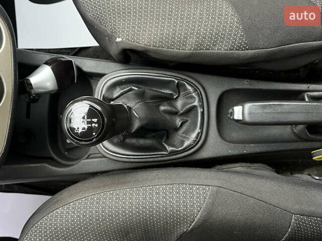 Серый Опель Корса, объемом двигателя 1.25 л и пробегом 265 тыс. км за 3999 $, фото 12 на Automoto.ua