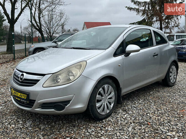 Серый Опель Корса, объемом двигателя 1.25 л и пробегом 265 тыс. км за 3999 $, фото 2 на Automoto.ua