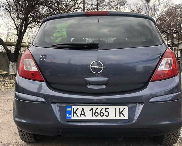 Сірий Опель Корса, об'ємом двигуна 1.4 л та пробігом 200 тис. км за 4500 $, фото 1 на Automoto.ua