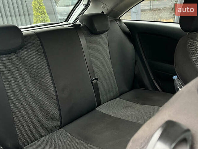 Серый Опель Корса, объемом двигателя 1.25 л и пробегом 265 тыс. км за 3999 $, фото 14 на Automoto.ua