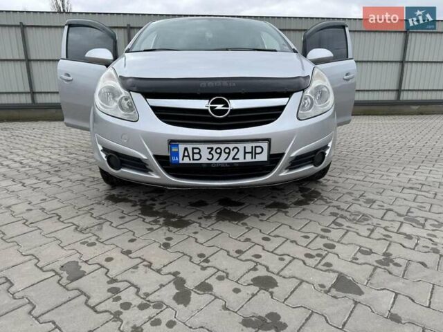 Серый Опель Корса, объемом двигателя 1.2 л и пробегом 300 тыс. км за 4500 $, фото 9 на Automoto.ua