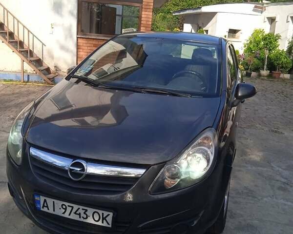 Серый Опель Корса, объемом двигателя 1.2 л и пробегом 255 тыс. км за 5400 $, фото 7 на Automoto.ua