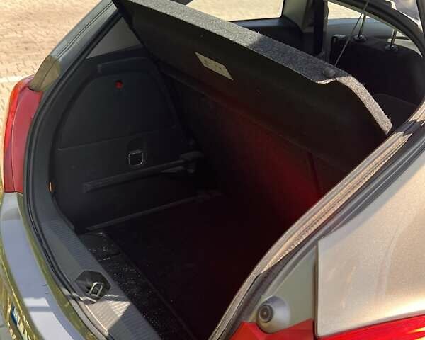 Серый Опель Корса, объемом двигателя 1.23 л и пробегом 117 тыс. км за 4700 $, фото 47 на Automoto.ua