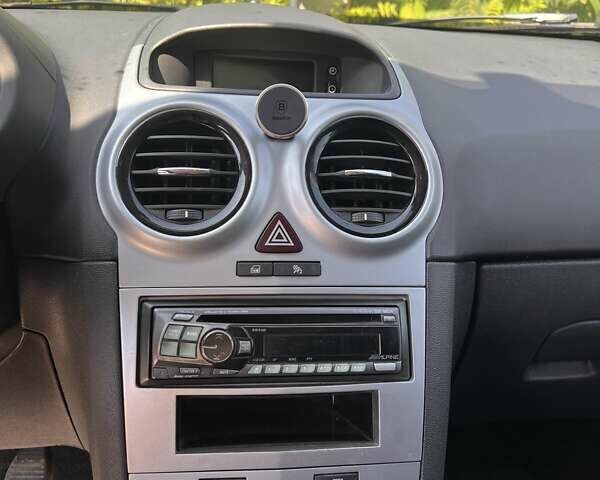 Серый Опель Корса, объемом двигателя 1.23 л и пробегом 117 тыс. км за 4700 $, фото 17 на Automoto.ua