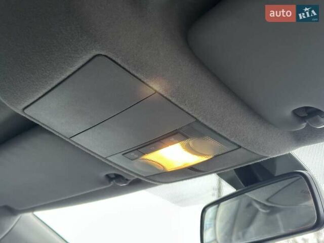 Сірий Опель Корса, об'ємом двигуна 1.25 л та пробігом 131 тис. км за 4200 $, фото 18 на Automoto.ua