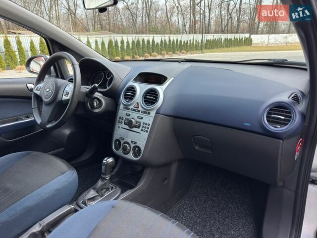 Серый Опель Корса, объемом двигателя 1.4 л и пробегом 166 тыс. км за 7350 $, фото 24 на Automoto.ua