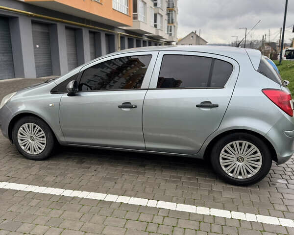 Серый Опель Корса, объемом двигателя 1.4 л и пробегом 247 тыс. км за 4800 $, фото 4 на Automoto.ua