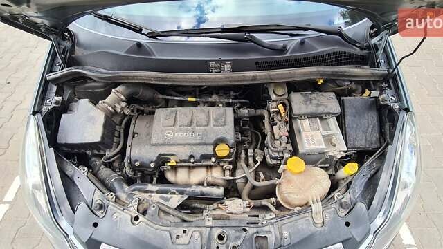 Серый Опель Корса, объемом двигателя 1.4 л и пробегом 139 тыс. км за 6800 $, фото 26 на Automoto.ua