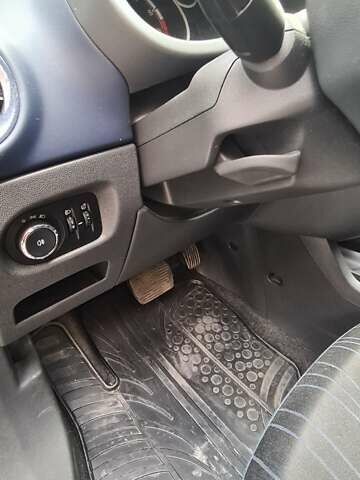 Серый Опель Корса, объемом двигателя 1.4 л и пробегом 139 тыс. км за 6800 $, фото 22 на Automoto.ua