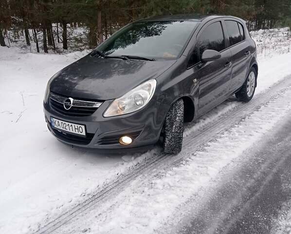 Сірий Опель Корса, об'ємом двигуна 1.23 л та пробігом 190 тис. км за 5400 $, фото 3 на Automoto.ua