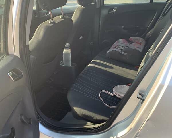 Сірий Опель Корса, об'ємом двигуна 1.3 л та пробігом 241 тис. км за 5000 $, фото 9 на Automoto.ua