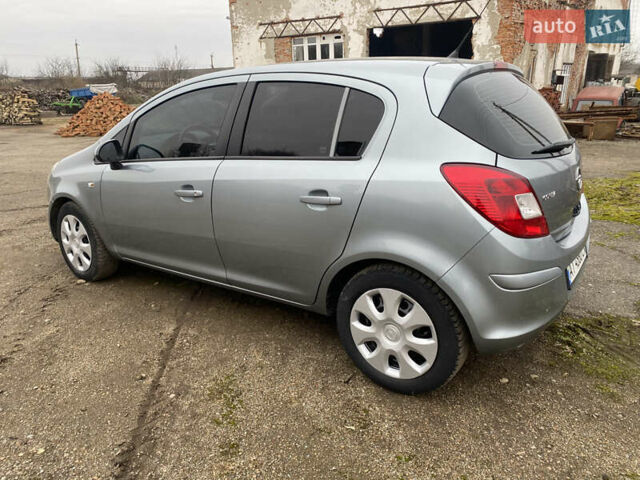 Сірий Опель Корса, об'ємом двигуна 1.25 л та пробігом 260 тис. км за 4750 $, фото 1 на Automoto.ua