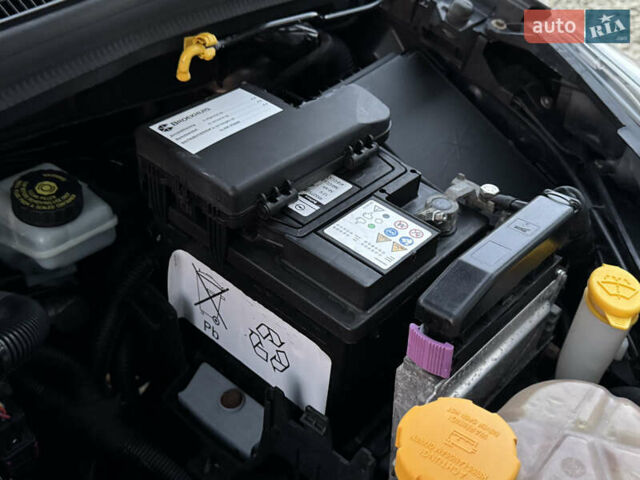 Серый Опель Корса, объемом двигателя 1.4 л и пробегом 203 тыс. км за 6250 $, фото 58 на Automoto.ua