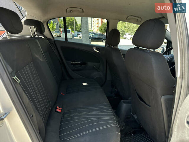 Серый Опель Корса, объемом двигателя 1.23 л и пробегом 189 тыс. км за 5400 $, фото 11 на Automoto.ua