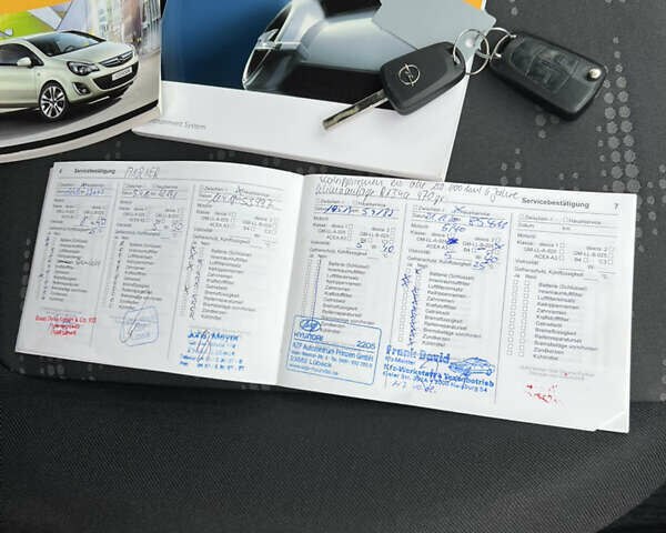 Сірий Опель Корса, об'ємом двигуна 1.3 л та пробігом 103 тис. км за 5500 $, фото 25 на Automoto.ua