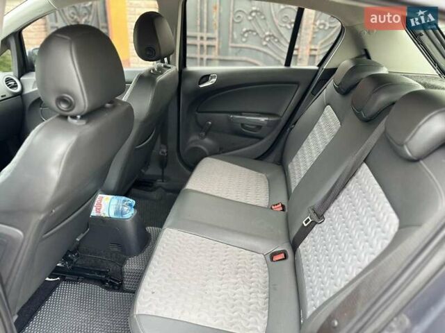 Серый Опель Корса, объемом двигателя 1.25 л и пробегом 250 тыс. км за 4999 $, фото 25 на Automoto.ua