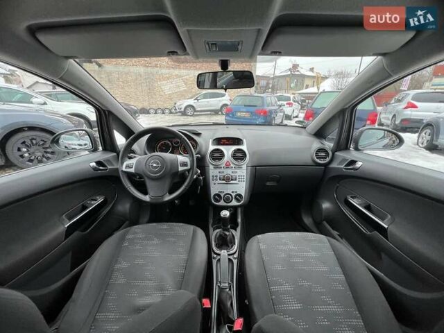 Серый Опель Корса, объемом двигателя 1.3 л и пробегом 176 тыс. км за 6699 $, фото 20 на Automoto.ua