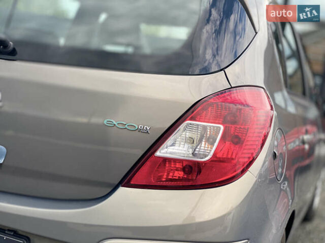 Сірий Опель Корса, об'ємом двигуна 0 л та пробігом 185 тис. км за 5899 $, фото 46 на Automoto.ua