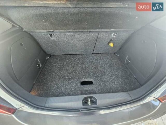 Серый Опель Корса, объемом двигателя 1.25 л и пробегом 250 тыс. км за 4999 $, фото 65 на Automoto.ua