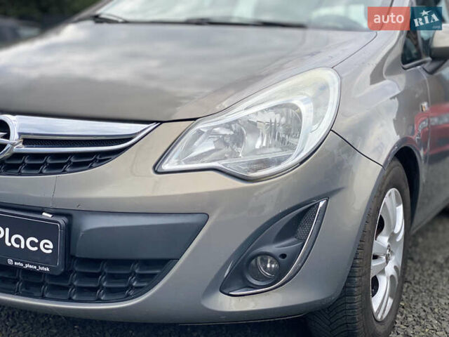 Сірий Опель Корса, об'ємом двигуна 0 л та пробігом 185 тис. км за 5899 $, фото 9 на Automoto.ua