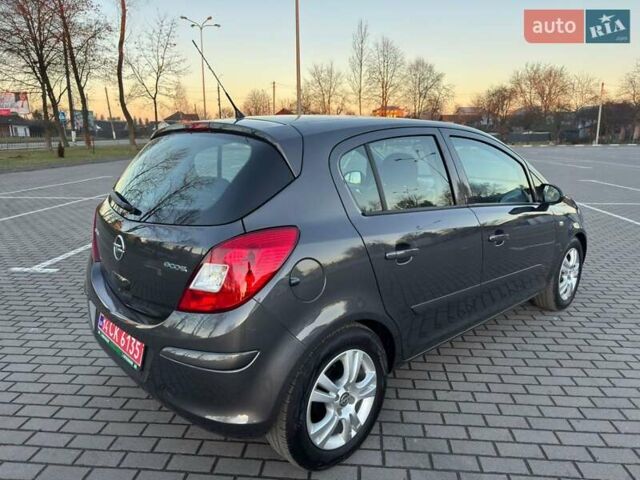 Серый Опель Корса, объемом двигателя 1.3 л и пробегом 176 тыс. км за 6550 $, фото 11 на Automoto.ua