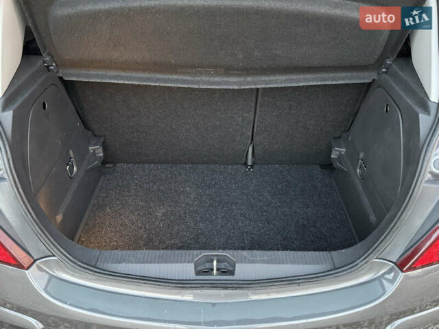 Серый Опель Корса, объемом двигателя 1.4 л и пробегом 203 тыс. км за 6250 $, фото 53 на Automoto.ua