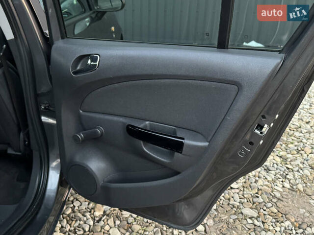 Серый Опель Корса, объемом двигателя 1.4 л и пробегом 203 тыс. км за 6250 $, фото 50 на Automoto.ua