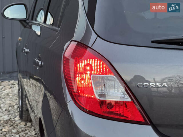 Серый Опель Корса, объемом двигателя 1.4 л и пробегом 203 тыс. км за 6250 $, фото 25 на Automoto.ua