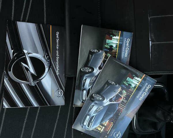 Серый Опель Корса, объемом двигателя 1.23 л и пробегом 189 тыс. км за 5400 $, фото 22 на Automoto.ua