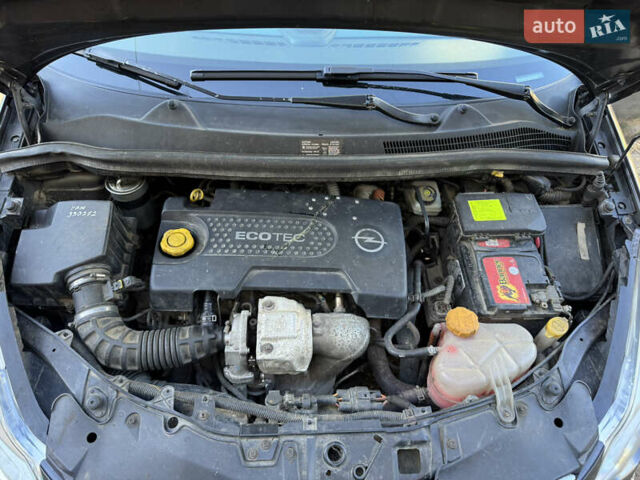 Серый Опель Корса, объемом двигателя 1.3 л и пробегом 331 тыс. км за 4800 $, фото 10 на Automoto.ua