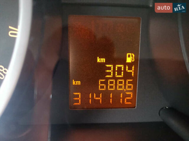 Серый Опель Корса, объемом двигателя 1.23 л и пробегом 314 тыс. км за 4900 $, фото 12 на Automoto.ua