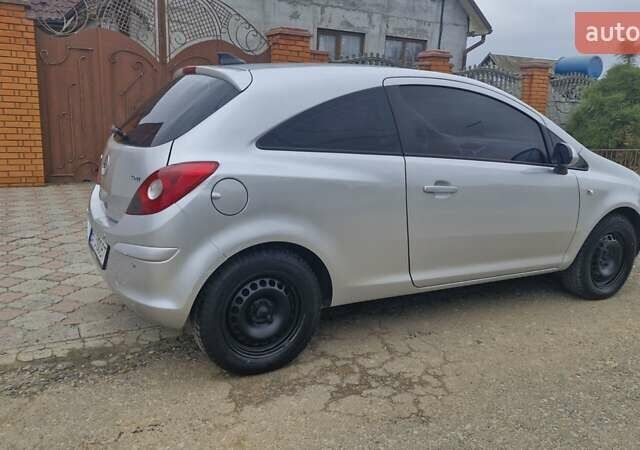 Серый Опель Корса, объемом двигателя 1.3 л и пробегом 220 тыс. км за 3650 $, фото 7 на Automoto.ua