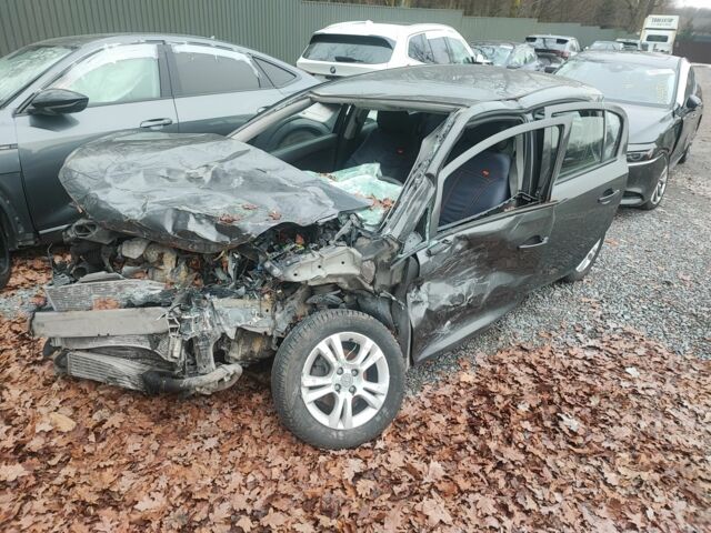 Сірий Опель Корса, об'ємом двигуна 1.2 л та пробігом 200 тис. км за 1000 $, фото 1 на Automoto.ua