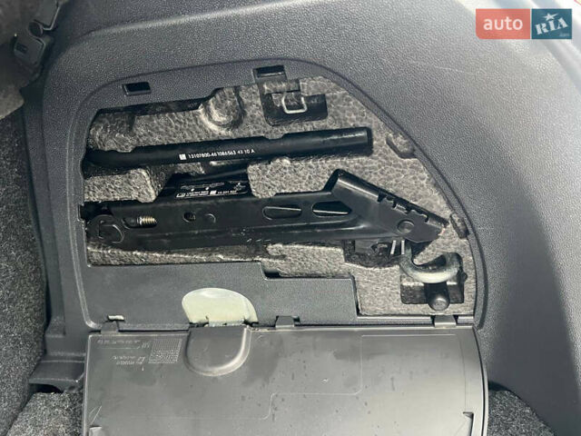 Серый Опель Корса, объемом двигателя 1.3 л и пробегом 235 тыс. км за 4900 $, фото 11 на Automoto.ua