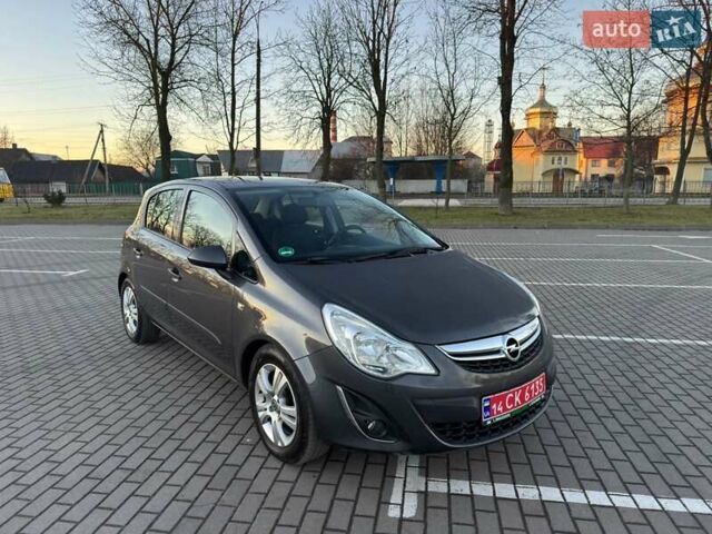Серый Опель Корса, объемом двигателя 1.3 л и пробегом 176 тыс. км за 6550 $, фото 14 на Automoto.ua