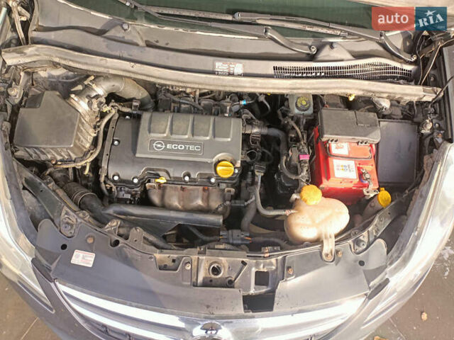 Серый Опель Корса, объемом двигателя 1.23 л и пробегом 314 тыс. км за 4900 $, фото 11 на Automoto.ua