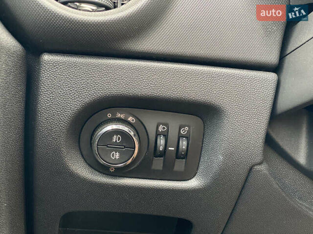 Сірий Опель Корса, об'ємом двигуна 0 л та пробігом 185 тис. км за 5899 $, фото 37 на Automoto.ua