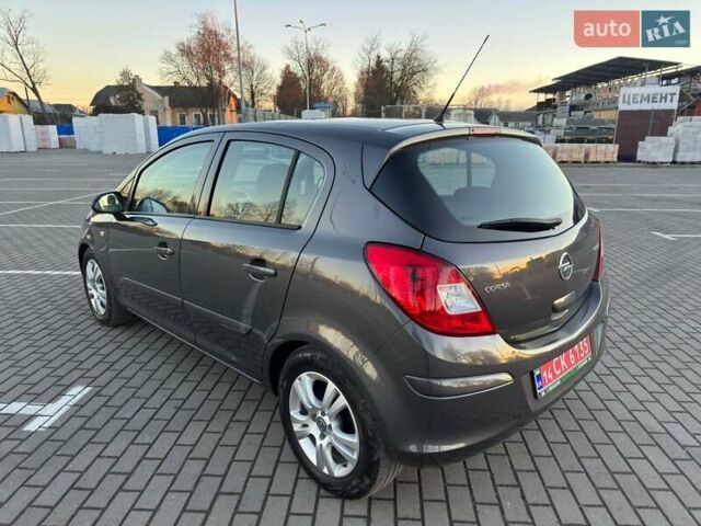 Серый Опель Корса, объемом двигателя 1.3 л и пробегом 176 тыс. км за 6550 $, фото 8 на Automoto.ua