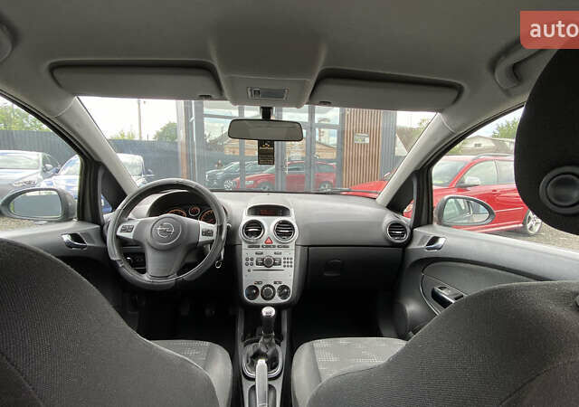 Сірий Опель Корса, об'ємом двигуна 0 л та пробігом 185 тис. км за 5899 $, фото 16 на Automoto.ua