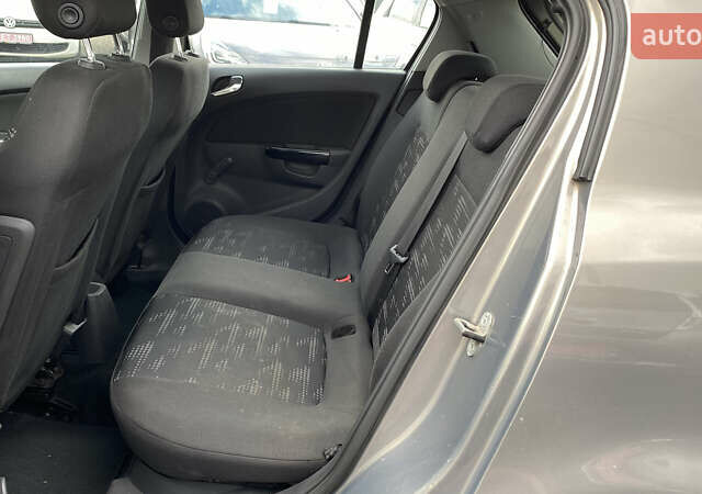 Сірий Опель Корса, об'ємом двигуна 0 л та пробігом 185 тис. км за 5899 $, фото 22 на Automoto.ua