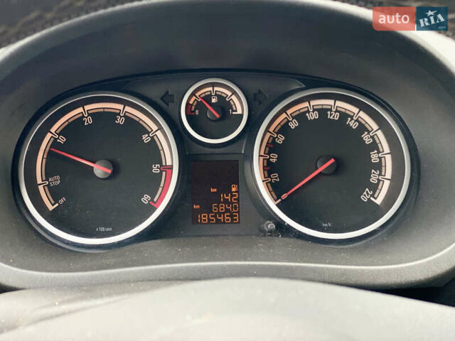 Сірий Опель Корса, об'ємом двигуна 0 л та пробігом 185 тис. км за 5899 $, фото 36 на Automoto.ua