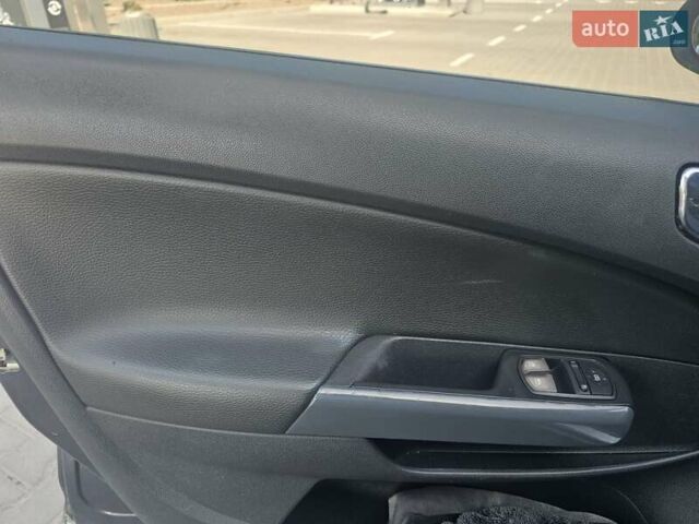 Серый Опель Корса, объемом двигателя 1.25 л и пробегом 250 тыс. км за 4999 $, фото 54 на Automoto.ua