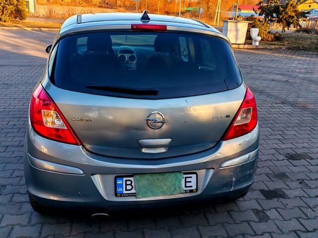 Сірий Опель Корса, об'ємом двигуна 1.4 л та пробігом 293 тис. км за 3700 $, фото 3 на Automoto.ua