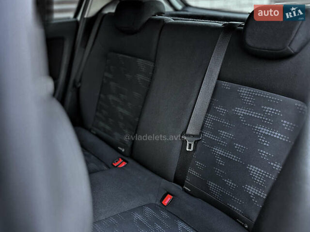 Сірий Опель Корса, об'ємом двигуна 1.4 л та пробігом 165 тис. км за 7399 $, фото 22 на Automoto.ua