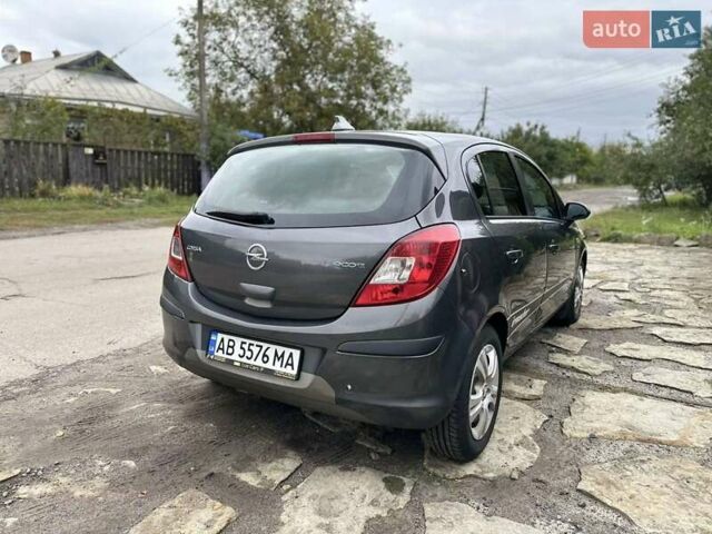 Серый Опель Корса, объемом двигателя 1.25 л и пробегом 250 тыс. км за 4999 $, фото 1 на Automoto.ua