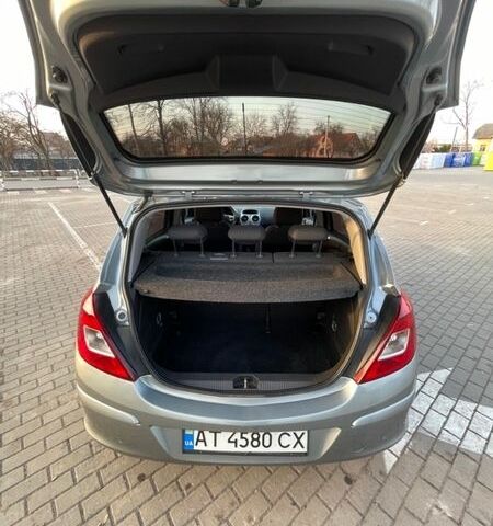 Сірий Опель Корса, об'ємом двигуна 1.25 л та пробігом 265 тис. км за 4799 $, фото 12 на Automoto.ua