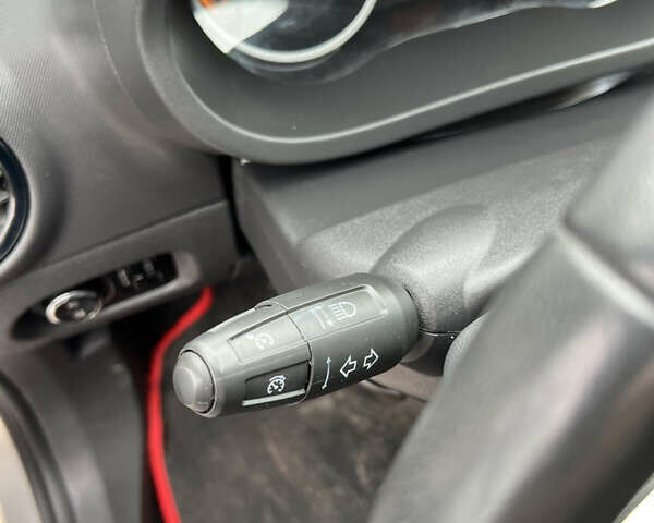 Сірий Опель Корса, об'ємом двигуна 1.3 л та пробігом 103 тис. км за 5500 $, фото 14 на Automoto.ua