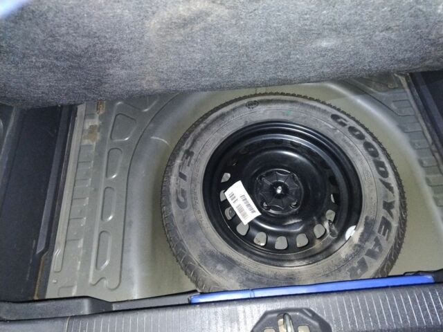 Сірий Опель Корса, об'ємом двигуна 1.2 л та пробігом 218 тис. км за 5800 $, фото 4 на Automoto.ua