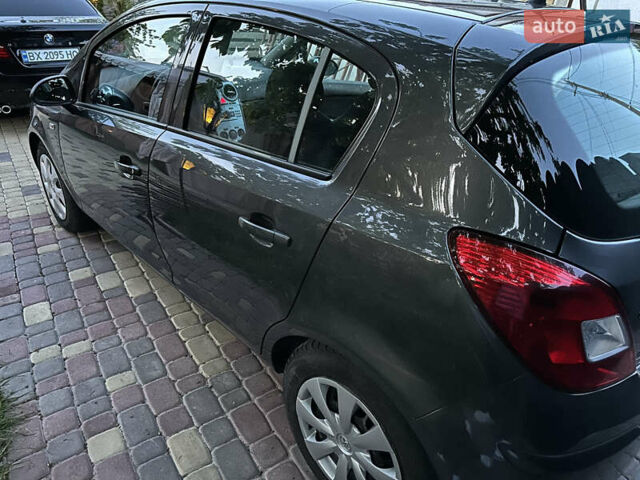 Сірий Опель Корса, об'ємом двигуна 1.25 л та пробігом 230 тис. км за 4200 $, фото 4 на Automoto.ua