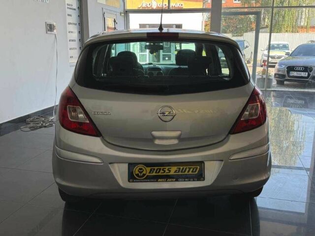 Опель Корса 2012 в Львове на Automoto.ua Серый Опель Корса, объемом двигателя 1 л и пробегом 180 тыс. км за 5600 $, фото 5 на Automoto.ua